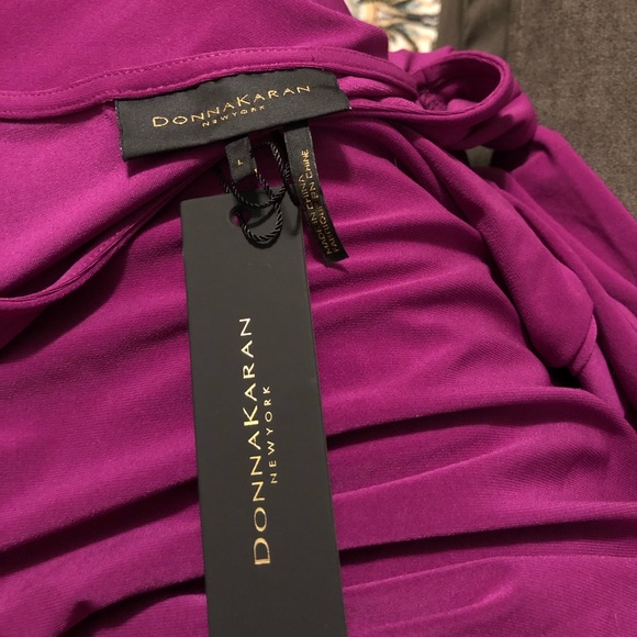 Donna Karan cutout cold shoulder purple violet top - Picture 6 of 6